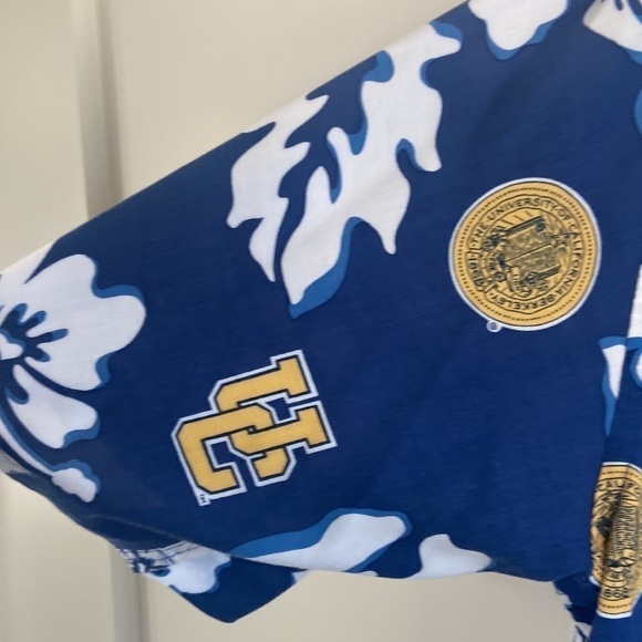 Reyn Spooner NCAA UC Berkeley Golden Bears Hawaiian Shirt - Picture 11 of 11